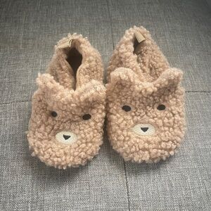 Old Navy Tan Bear Kids Slippers